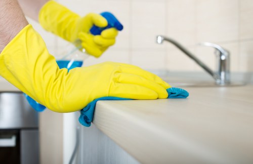 End of tenancy deep cleaning for a local E11 property